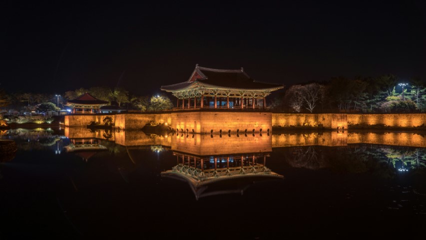 (2025) BEST Things to Do in South Korea Gyeongbokgung Palace, Bukchon Hanok Village Bulguksa Temple, Seokguram Grotto Hallasan, Seongsan Ilchulbong