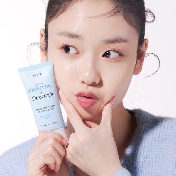 K-Beauty Product Review: ETUDE Soon Jung X Director's Moisture Sun Cream director PI 디렉터 파이